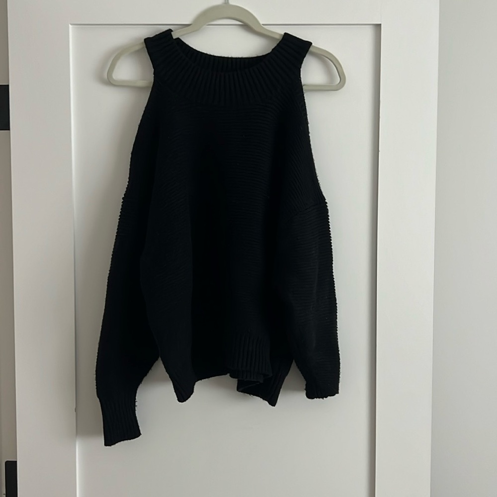 Zara Knit exposed shoulder sweater with balloon sleeves sz small